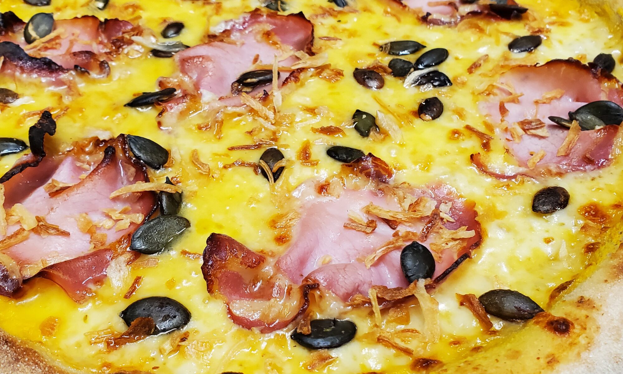 Pizza butternut cheddar